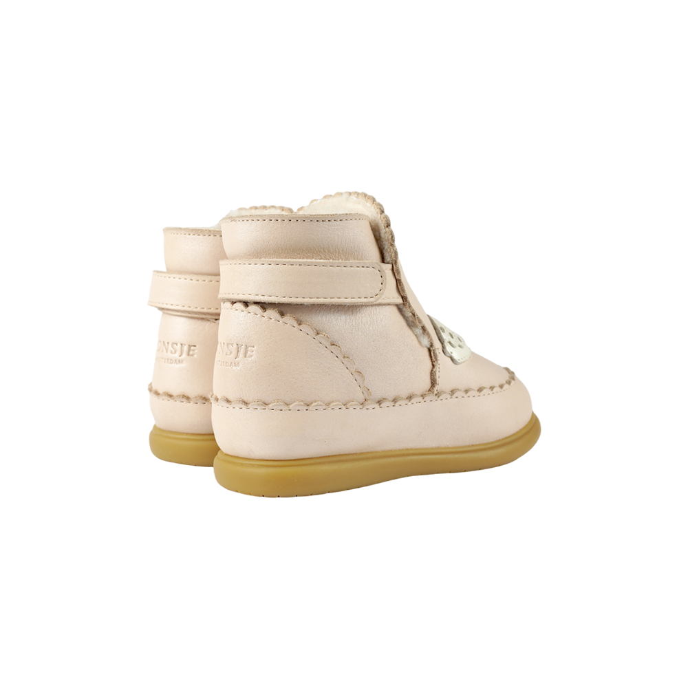 Sify Shoes | Swan