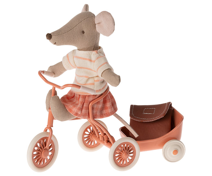 Tricycle mouse, Big sister