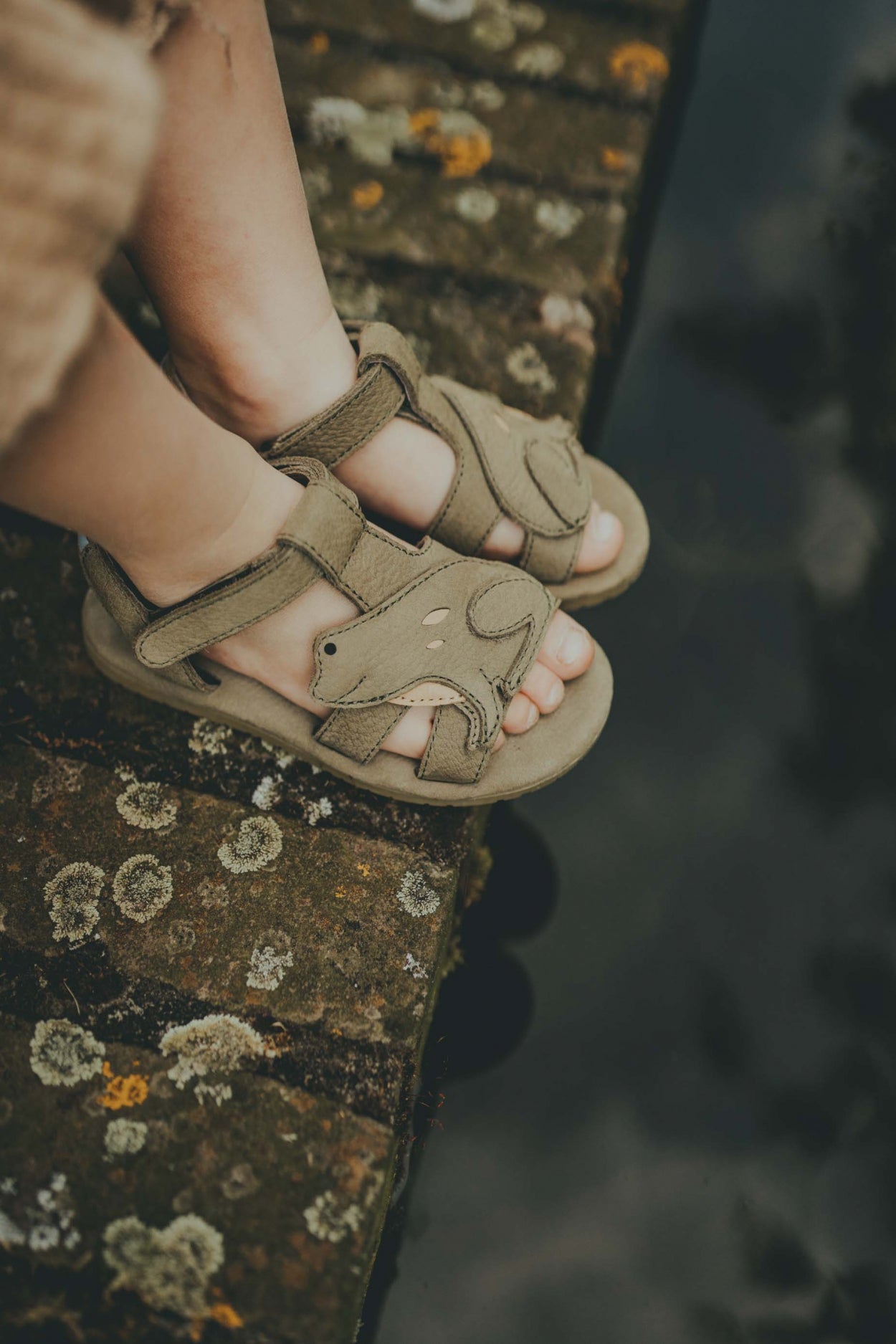 Escar Sandals | Frog