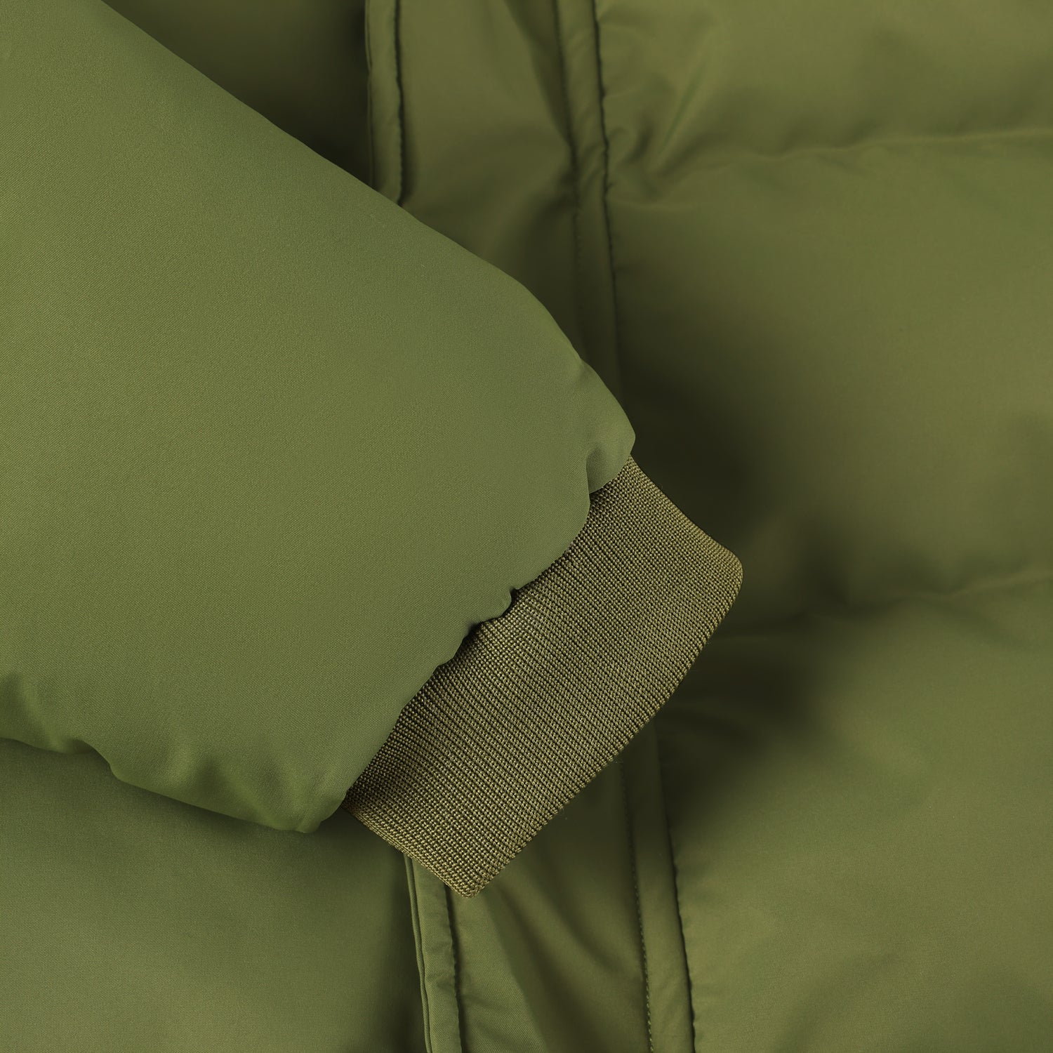 PRE-ORDER Jacket Quilt, Solid