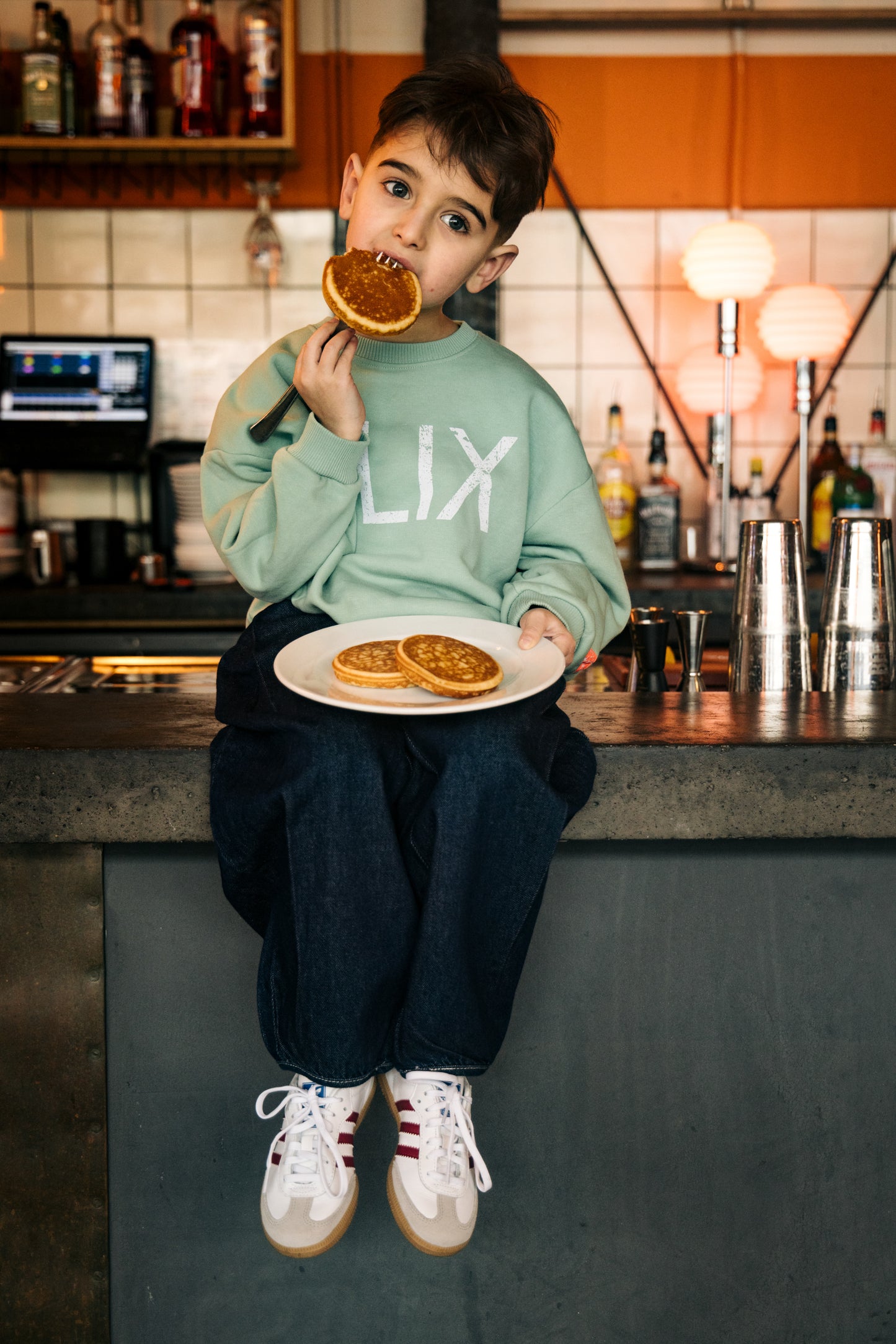 Alix Mini - World tour sweater