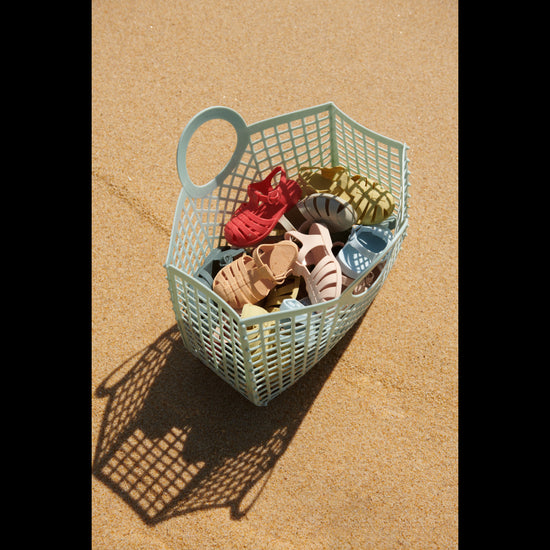 Basket tas met charms