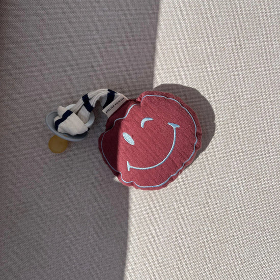 Pomme Cuddle - Burgundy Boo