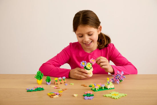 Plus Plus - Learn to Build Flowershop