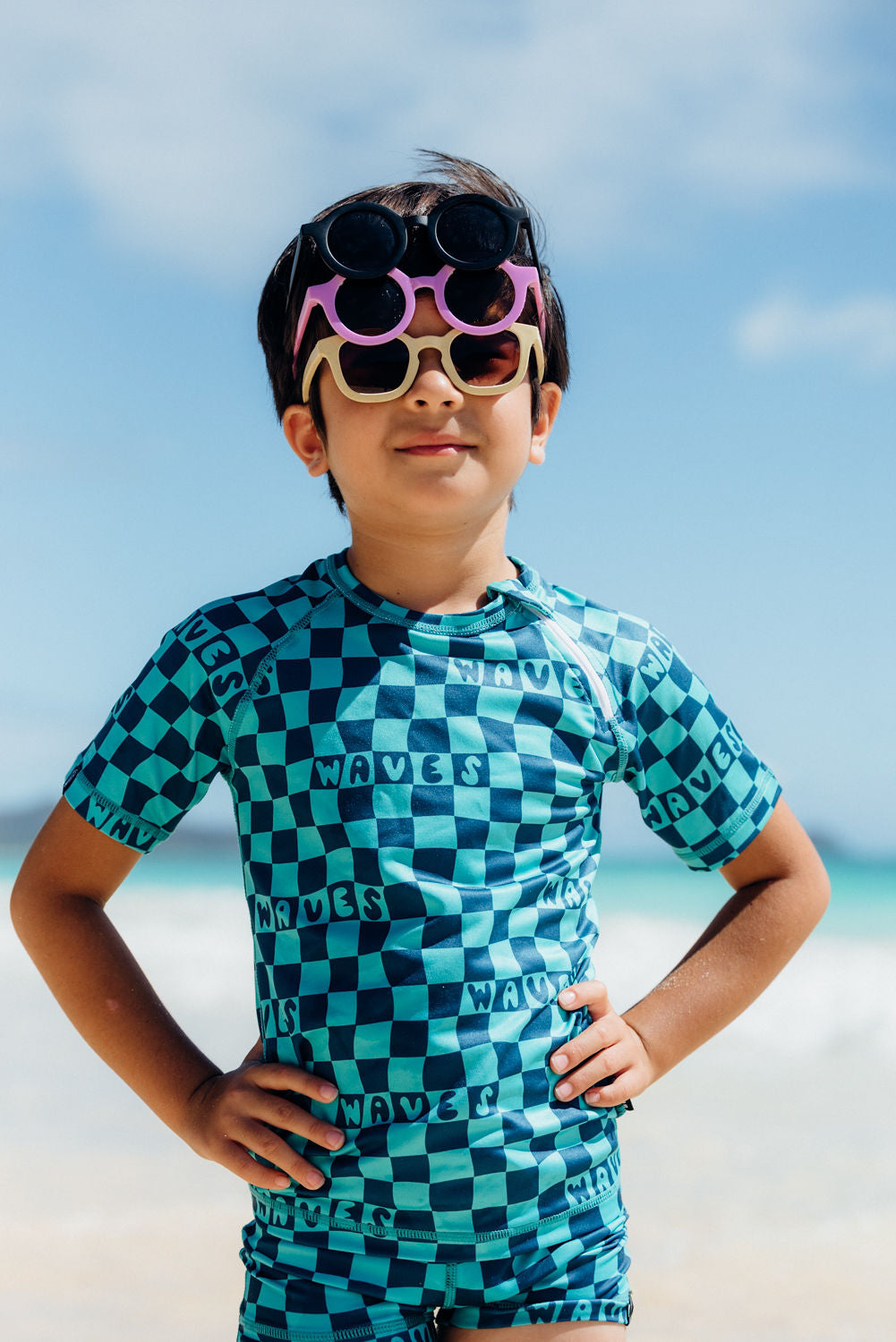CHECKERED WAVES TEE