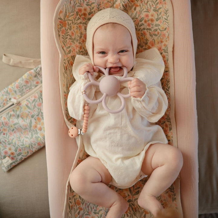Mushie - Rattle Daisy Teether