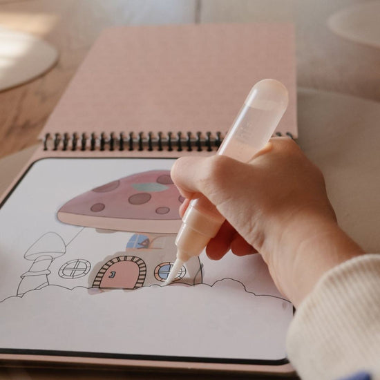 Mushie - Fairies, Kleuren met water