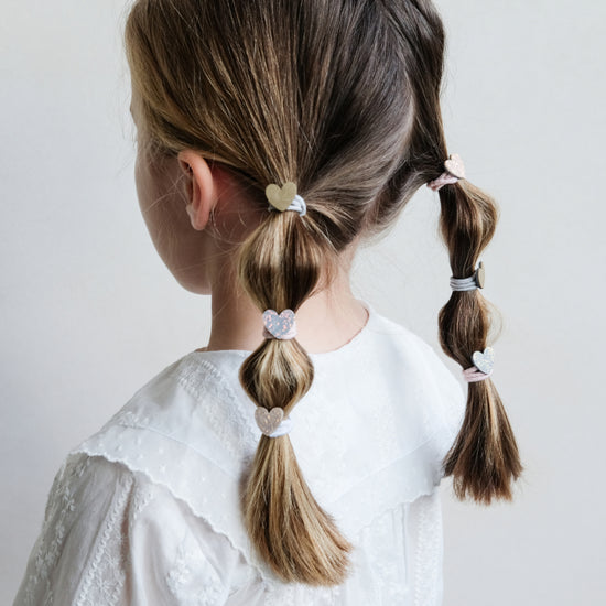 TEENY HEART MINI PONIES  8 st.