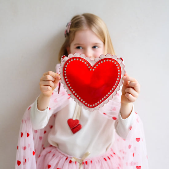 SCALLOPED HEART BAG