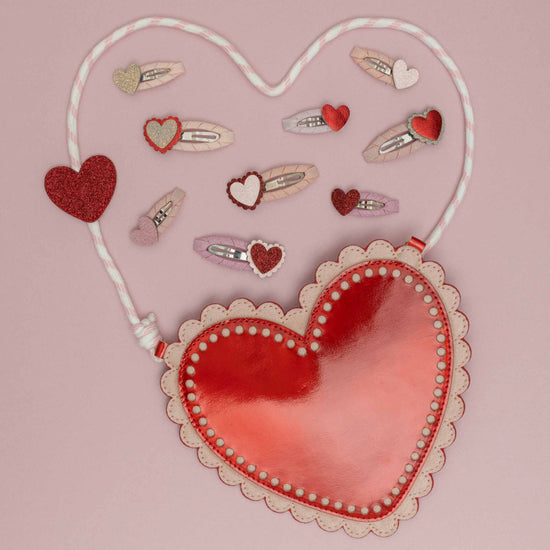 SCALLOPED HEART BAG