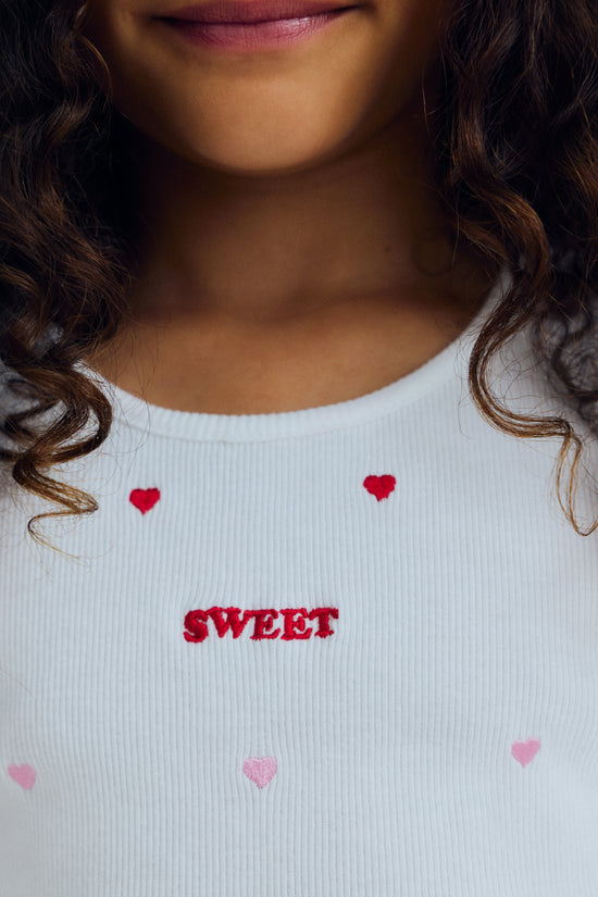 Petunia Tee Hearts