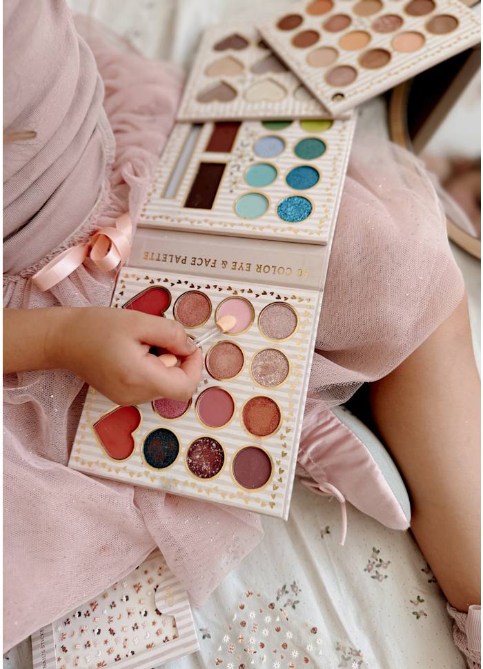 Mon Chérie - My First Make Up